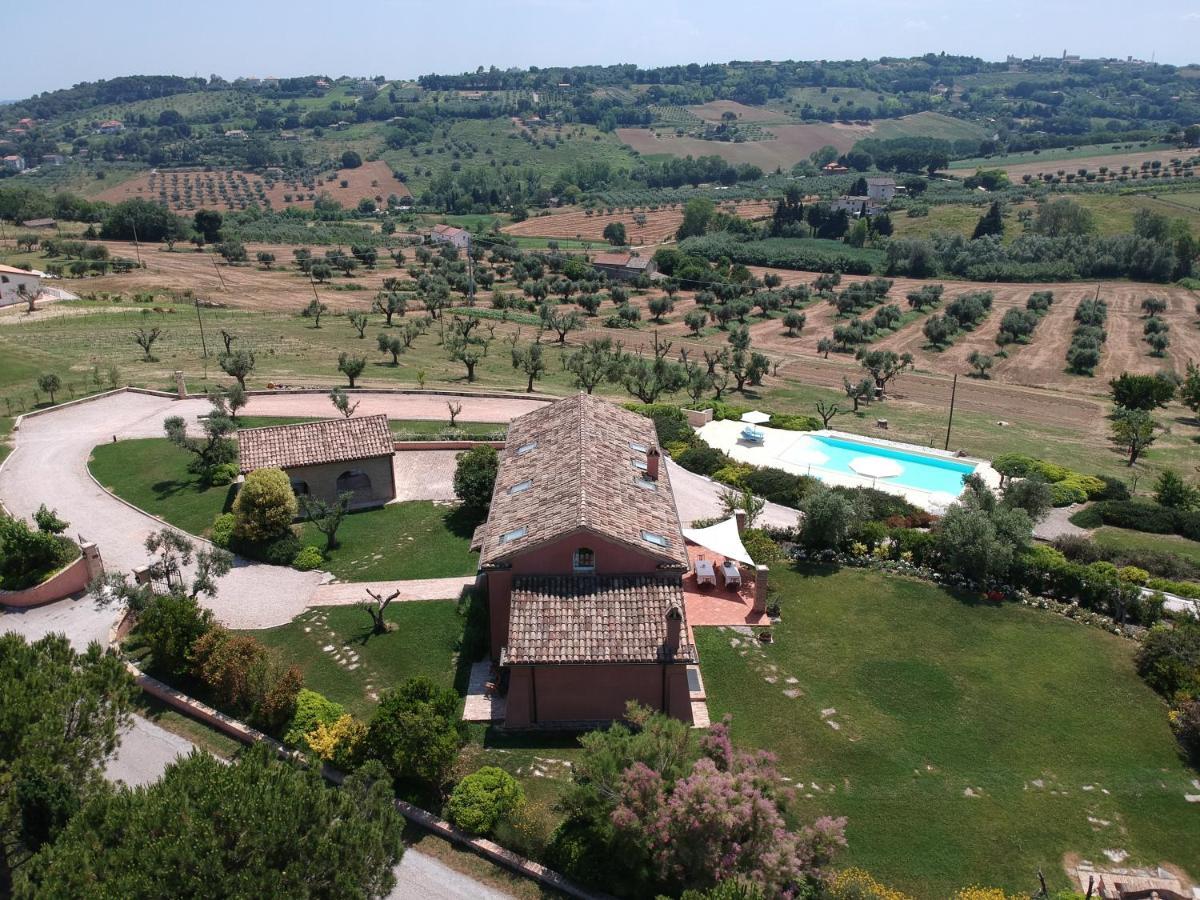 Nontiscordardime B&B Villa Agriturismo Civitanova Marche Dış mekan fotoğraf