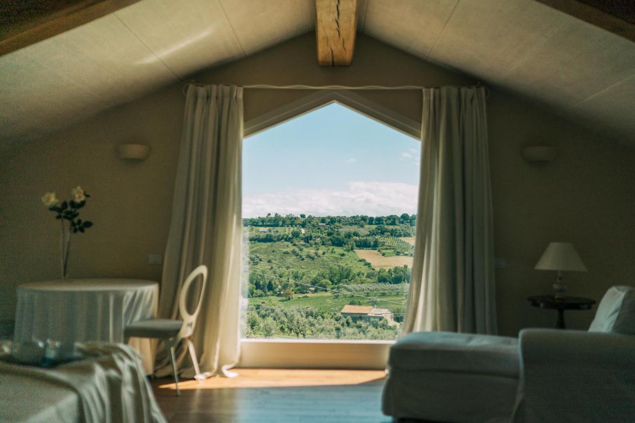Nontiscordardime B&B Villa Agriturismo Civitanova Marche Dış mekan fotoğraf